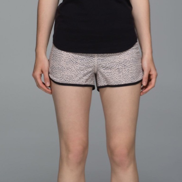 Lululemon Lululemon Run: Speed Short *4-way Stretch Dottie Dash Grain size 4​​ - Picture 3 of 13